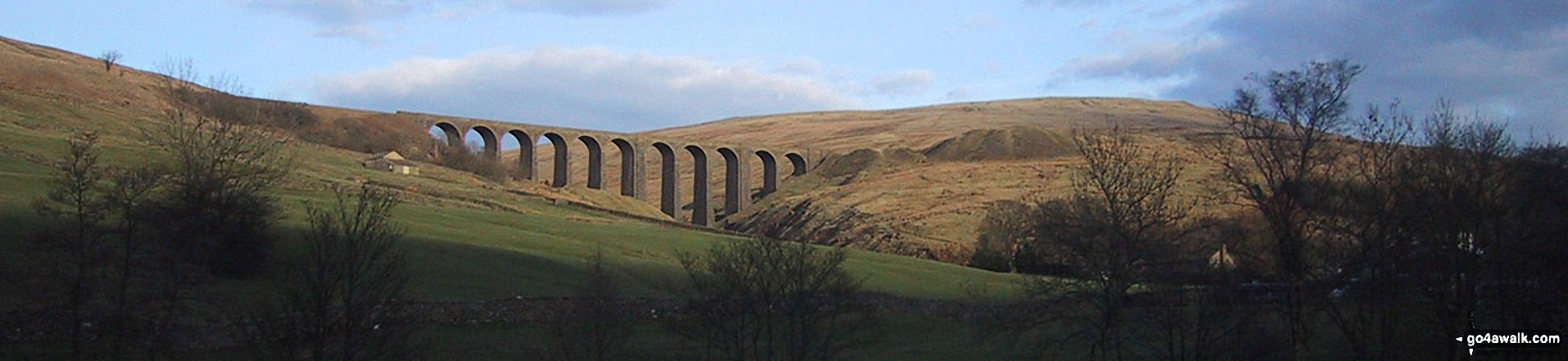 Walk c261 Great Knoutberry Hill (Widdale Fell) from Dent Station - The Arten Gill Beck railway viaduct and Wold Fell from near Cowgill