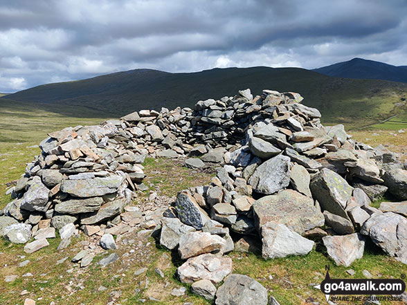 Walk gw160 Gyrn (Llanllechid) and Moel Wnion from Rachub - Moel Faban summit shelter