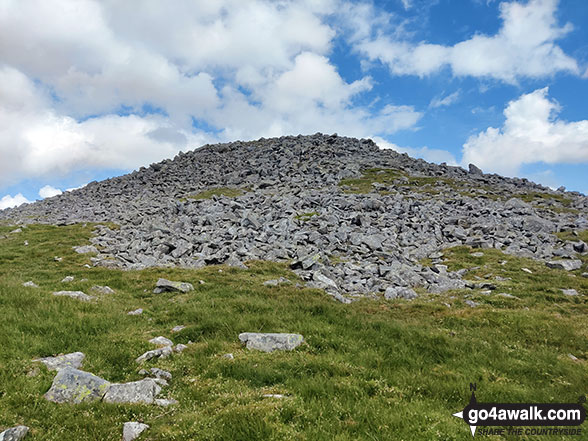 Walk gw160 Gyrn (Llanllechid) and Moel Wnion from Rachub - Approaching the rocky summit of Gyrn (Llanllechid)