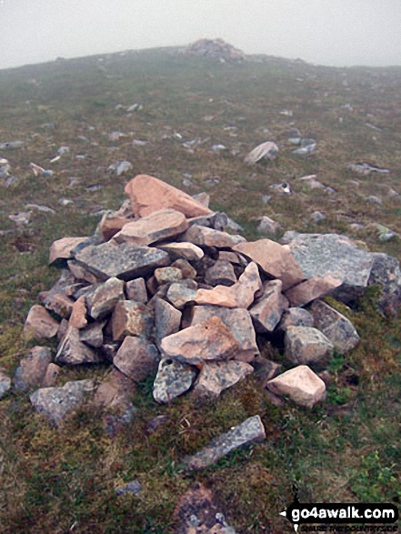 Walk h174 Buachaille Etive Mor (Stob Dearg) and Stob na Doire (Buachaille Etive Mor) from from Altnafeadh, The Pass of Glen Coe - Cairn on Stob Na Doire (Buachaille Etive Mor)