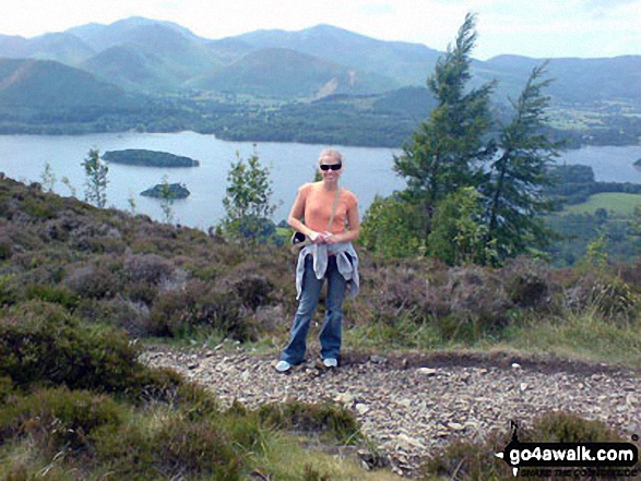 Walk c201 Ashness Bridge and Walla Crag from Keswick - On Walla Crag overlooking Derwent Water