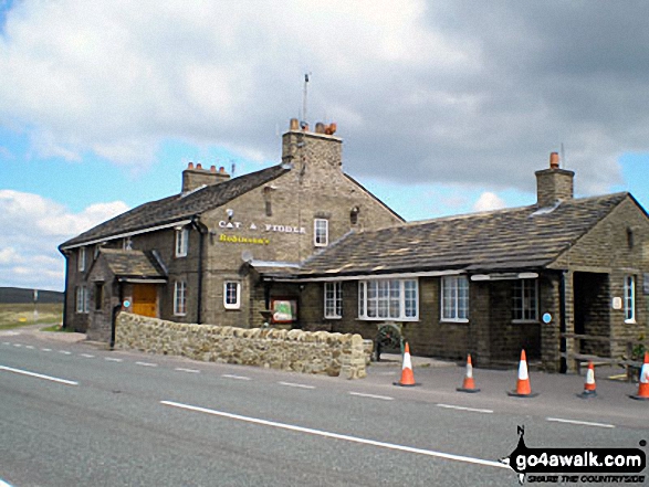 Walk ch252 Three Shires Head and Cheeks Hill from The Cat and Fiddle - The Cat and Fiddle