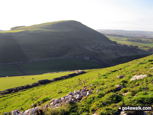 Walk s113 Milldale, Wolfscote Dale, Wolfscote Hill, Narrowdale Hill and Gratton Hill from Alstonefield - Narrowdale Hill from the summit of Gratton Hill