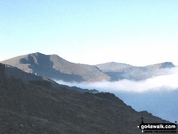 Walk gw147 Y Garn (Glyderau) from Ogwen Cottage, Llyn Ogwen - Y Garn (Glyderau), Elidir Fawr (centre) and Foel-goch from near Y Foel Goch