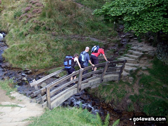 Walk d296 Jacob's Ladder and Kinder Scout from Edale - Crossing the footbridge over Grinds Brook near Edale