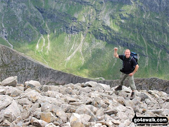 Walk h154 Ben Nevis and Carn Mor Dearg from The Nevis Range Mountain Gondola - Approaching Ben Nevis summit via the SE shoulder on a clear day with Carn Mor Dearg (CMD) Arete in the background