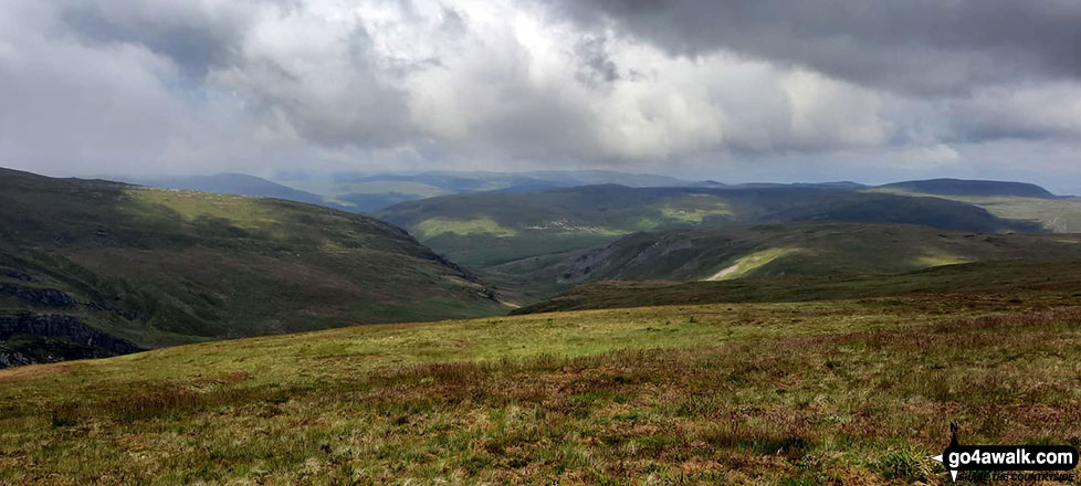 Walk ce100 Y Garn (Pumlumon), Pen Pumlumon Fawr (Plynlimon), Pen Pumlumon Llygad-bychan and Pen Pumlumon Arwystli from Nant-y-moch Reservoir - The view from Pen Pumlumon Fawr (Plynlimon)