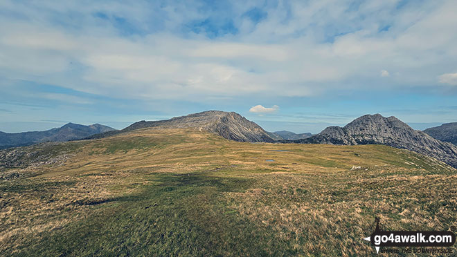 Walk cw180 Carnedd Moel Siabod, Y Foel Goch and Gallt yr Ogof from Pont Cyfyng, Capel Curig - Y Foel Goch (centre) and Tryfan (right) from Gallt yr Ogof