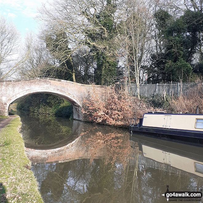 Walk ch120 The Bridgewater Canal from Lymm - The Bridgewater Canal