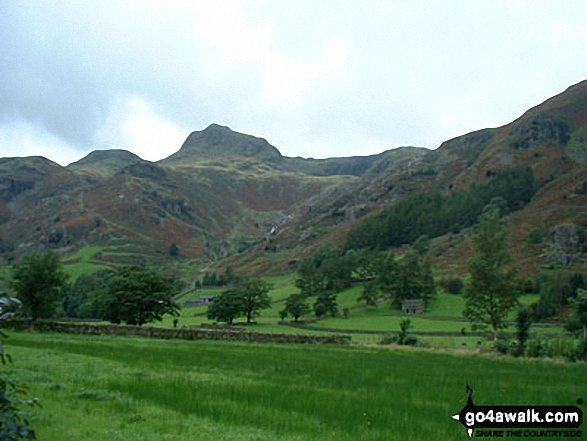 Walk c425 The Oxendale Fells from The Old Dungeon Ghyll, Great Langdale - Harrison Stickle and the Langdale Pikes from Great Langdale