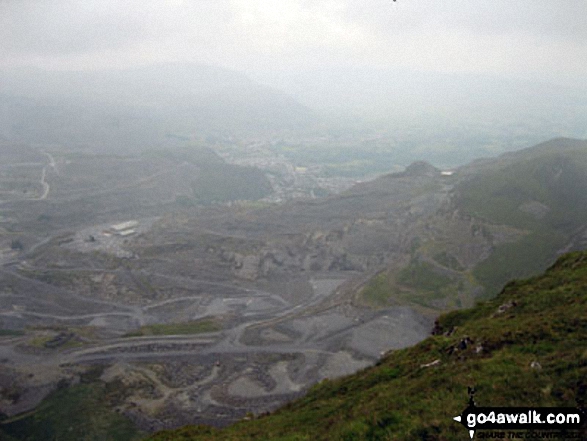 Walk cw115 Allt-fawr, Moel Druman and Ysgafell Wen from Crimea Pass (Bwlch y Gorddinan) - Gloddfa Ganol Slate Mine and Blaenau Ffestiniog from Allt-fawr (Moelwyns)