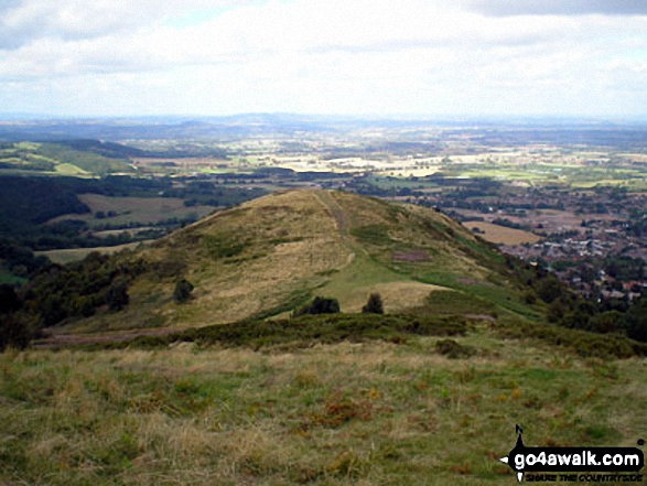 Looking North down to End Hill (Malverns) from North Hill (Malverns) 