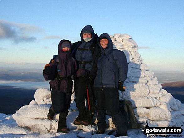 Walk h152 Cnap Coire na Spreidhe, Cairn Gorm and Creag an Leth-choin (Lurcher's Crag) from Cairn Gorm Ski Centre - Kirsty (11), Siggi (14) and Anne (21+) on Cairn Gorm (Cairngorms)