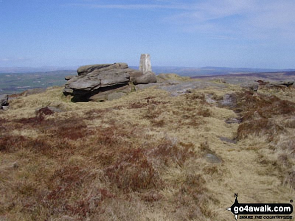 Walk l105 Lad Law (Boulsworth Hill) from Trawden - Lad Law (Boulsworth Hill) summit Trig Point