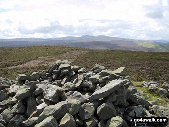 Walk Moel Fferna walking UK Mountains in The Berwyns Snowdonia National Park*<br> Denbighshire, Wales