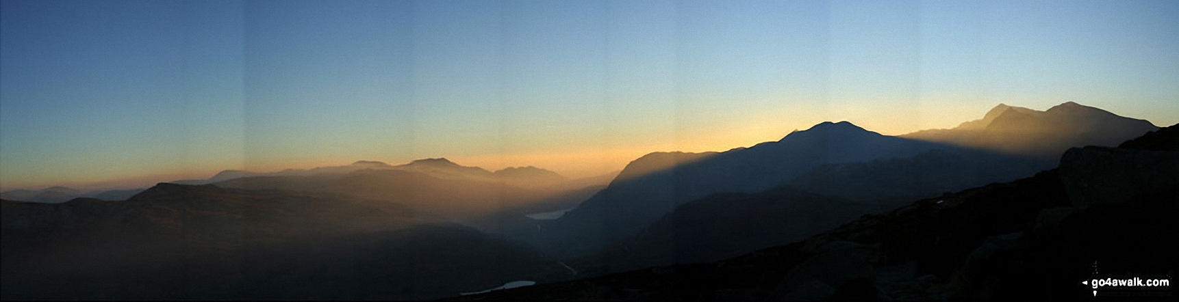 Walk gw115 Glyder Fach, Castell y Gwynt and Glyder Fawr from Ogwen Cottage, Llyn Ogwen - Sunset over Llyn Lockwood (centre bottom), Llyn Gywant, Y Lliwedd and Snowdon (Yr Wyddfa) from the Miner's Track near Glyder Fach