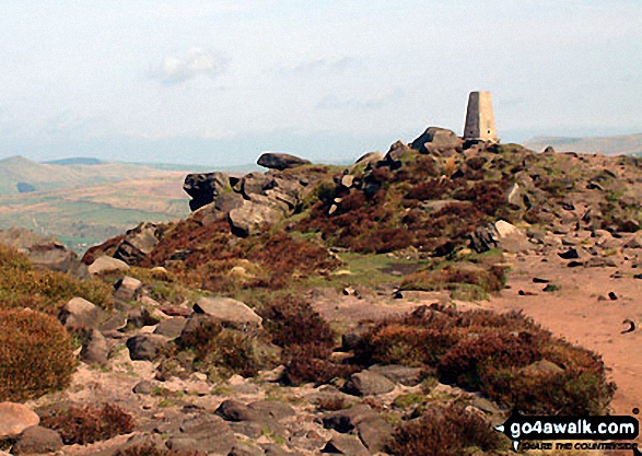 Walk s228 The Roaches and Hen Cloud from Meerbrook - The Roaches Summit