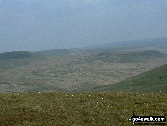 Walk d205 Black Chew Head (Laddow Rocks) and Black Hill (Soldier's Lump) from Crowden - Britland Edge Hill from Tooleyshaw Moss