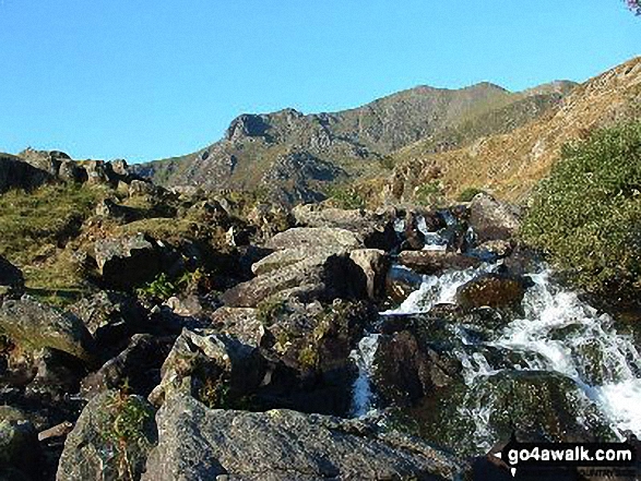 Walk gw115 Glyder Fach, Castell y Gwynt and Glyder Fawr from Ogwen Cottage, Llyn Ogwen - Y Garn (Glyderau) from near Llyn Idwal