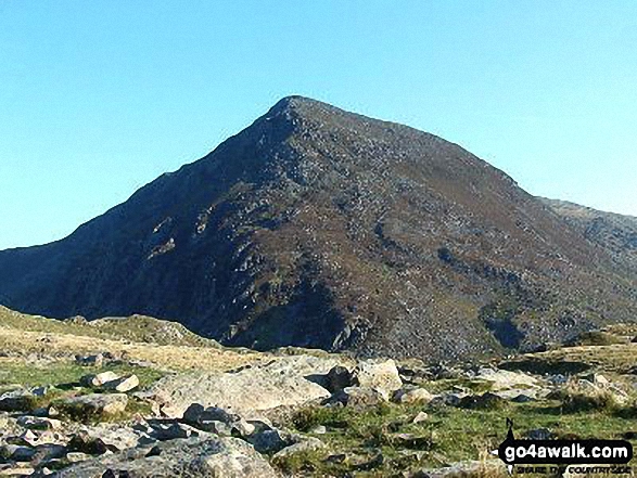 Walk gw187 Y Garn (Glyderau),  Glyder Fawr, Castell y Gwynt and Glyder Fach from Ogwen Cottage, Llyn Ogwen - Pen Yr Ole Wen from near Llyn Idwal