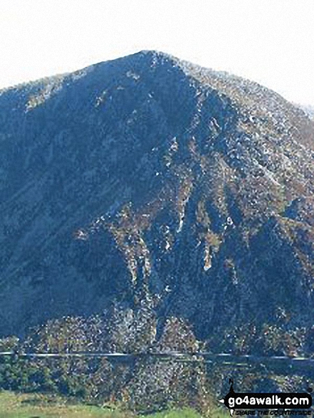 Walk gw147 Y Garn (Glyderau) from Ogwen Cottage, Llyn Ogwen - Pen yr Ole Wen from Y Garn (Glyderau)