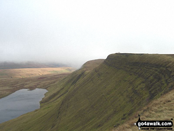 Walk po123 Fan Hir, Fan Brycheiniog, Picws Du (Bannau Sir Gaer), Waun Lefrith (Bannau Sir Gaer) and Garreg Las from Glyntawe - Llan y Fan Fawr from Fan Brycheiniog