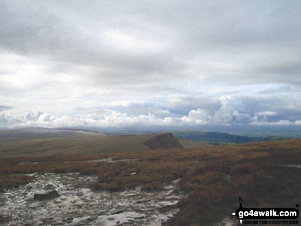 Walk po114 Black Mountain/Y Mynydd Du - Fan Hir, Fan Brycheiniog, Picws Du (Bannau Sir Gaer) and Waun Lefrith (Bannau Sir Gaer) from nr Llanddeusant - Fan Foel