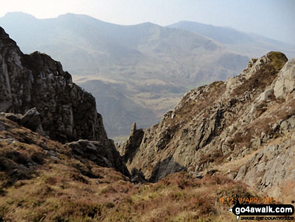 Walk gw151 Mynydd Mawr (Llyn Cwellyn) from Rhyd Ddu - Gully on Craig y Bera