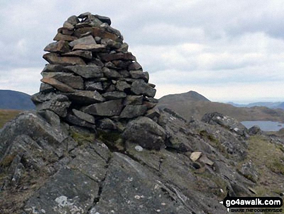 Walk cw115 Allt-fawr, Moel Druman and Ysgafell Wen from Crimea Pass (Bwlch y Gorddinan) - Ysgafell Wen (North Top) summit cairn