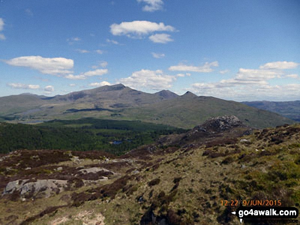 Walk gw192 Moel Hebog from Beddgelert - Snowdon (Yr Wyddfa) (left), Yr Aran and Carnedd Moel Siabod (right) from Bwlch Cwm-trwsgl