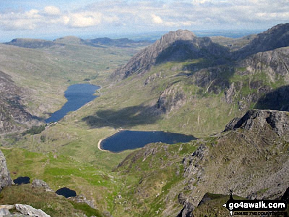 Llyn Ogwen, Llyn Idwal and Tryfan from Y Garn (Glyderau)