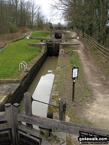 Walk sy127 The Cuckoo Way and Turnerwood from Thorpe Salvin - The Chesterfield Canal - Thorpe Top Triple Lock