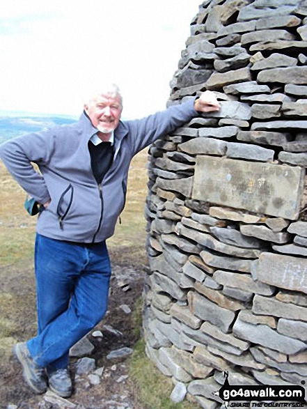 Walk l112 Pendle Hill via Boar Clough from Barley - The Big Cairn on Pendle Hill (Beacon Or Big End)