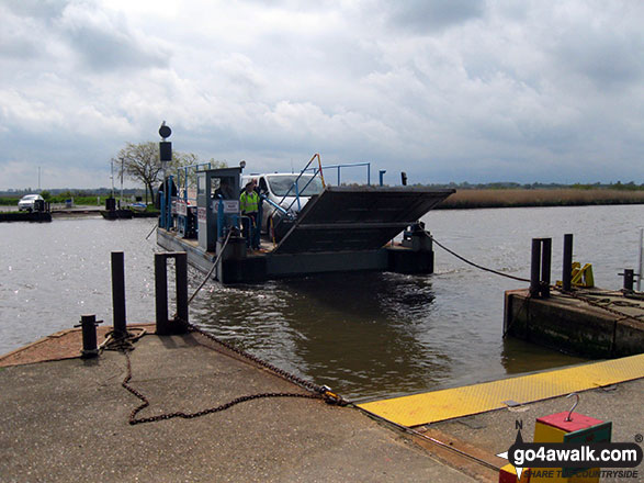 Walk nf160 Berney Mill from Reedham - Reedham Chain Ferry