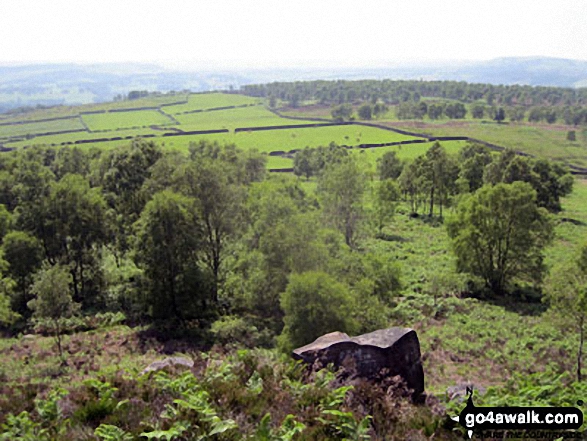 Walk d310 Dobb Edge and Chatsworth Park from Chatsworth House - The view from Birchen Edge summit