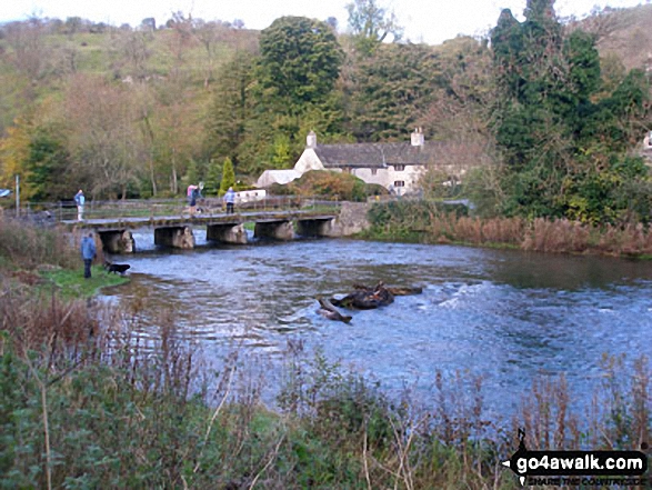 Walk d270 Monsal Head, Monsal Dale and Deep Dale from Ashford in the Water - Bridge of the River Wye in Upperdale