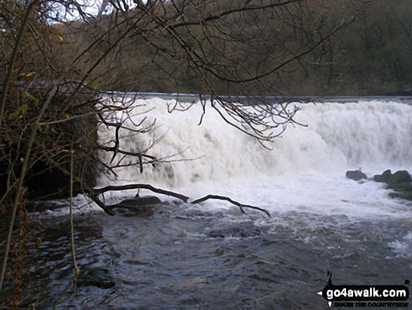 Walk d265 The Monsal Trail and Taddington from Wye Dale - Waterfall on the River Wye, Monsal Dale