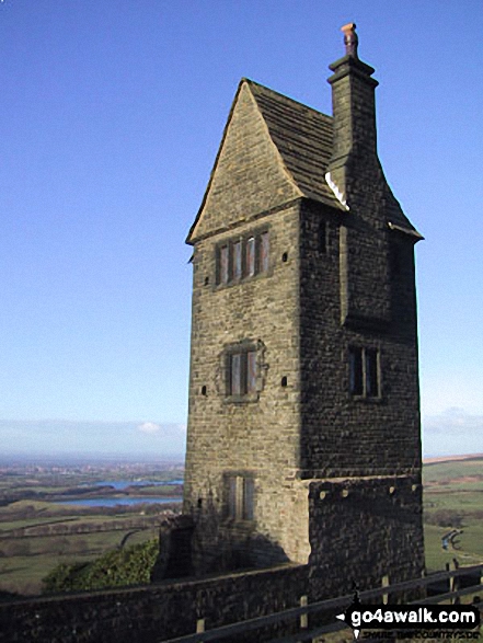 Walk l142 Winter Hill (Rivington Moor) and Rivington Pike from Rivington Upper Barn - Pigeon Tower (Rivington Moor)