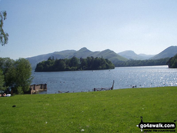 Walk c265 A Circuit of Derwent Water from Keswick - Derwent Water with Cat Bells (Catbells) beyond