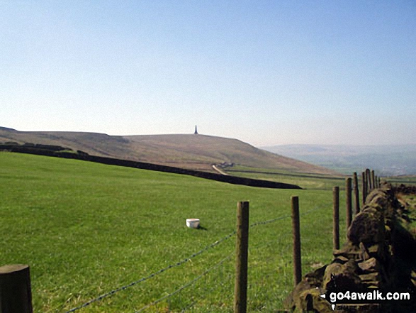 Walk wy163 Stoodley Pike and Erringden Moor from Lobb Mill - Stoodley Pike from Erringden Moor