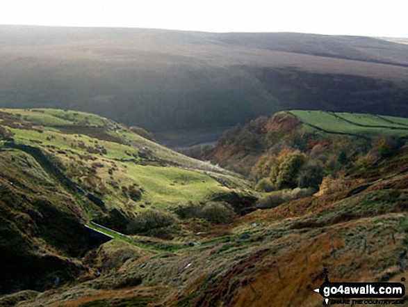 Walk wy106 West Nab and Horseley Head Moss from Meltham - The Wessenden Valley from Binn Moor