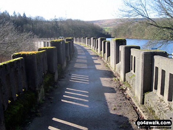 Walk wy113 Baitings Reservoir from Ryburn Reservoir - Ryburn Reservoir Dam