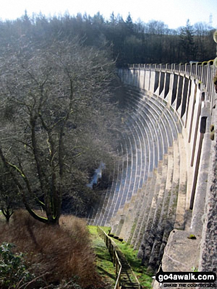 Walk wy139 Blackstone Edge and Dog Hill (Rishworth Moor) from Ryburn Reservoir - Ryburn Reservoir Dam