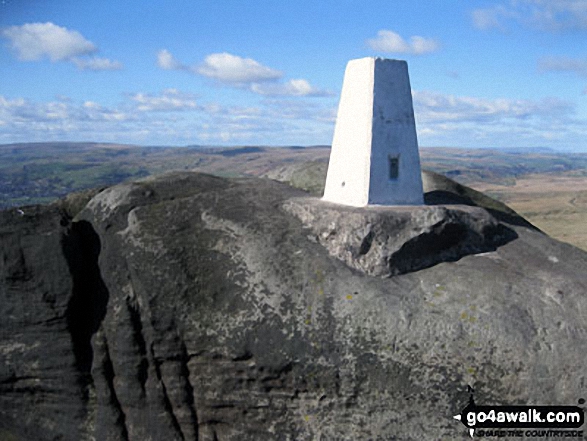 Walk wy139 Blackstone Edge and Dog Hill (Rishworth Moor) from Ryburn Reservoir - Blackstone Edge summit trig point