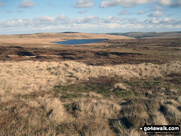 Walk wy139 Blackstone Edge and Dog Hill (Rishworth Moor) from Ryburn Reservoir - Green Withens Reservoir from Blackstone Edge