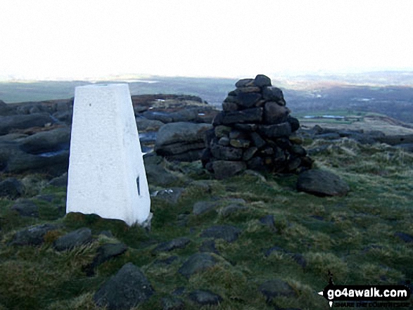 Walk wy106 West Nab and Horseley Head Moss from Meltham - West Nab summit