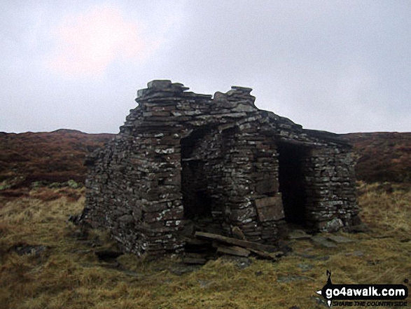 Ruin in the lower slopes of Yockenthwaite Moor near Yockenthwaite village 