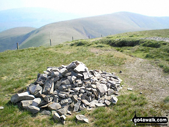 Walk c347 The Howgill Fells 2000ft'ers - The summit cairn on Calders