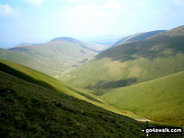 Walk c347 The Howgill Fells 2000ft'ers - West Fell, Hooksey and the shoulder of Randygill Top from Yarlside