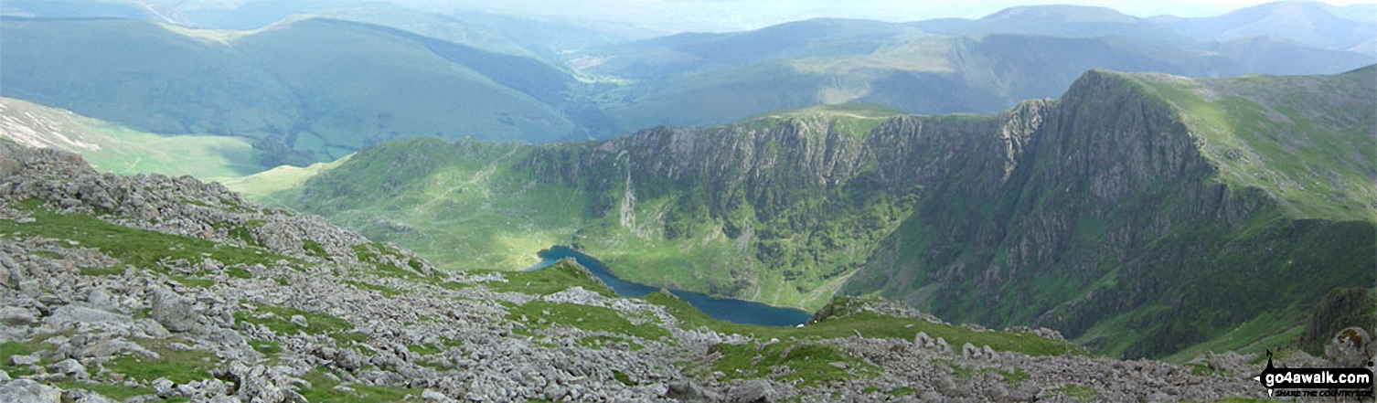 Walk gw123 Cadair Idris (Penygadair) Cyfrwy and Craig Cwm Amarch from Llanfihangel-y-pennant - The Minffordd Path route - Craig Lwyd (left), Craig Cwm Amarch (right) with Llyn Cau below from Cadair Idris (Penygadair)